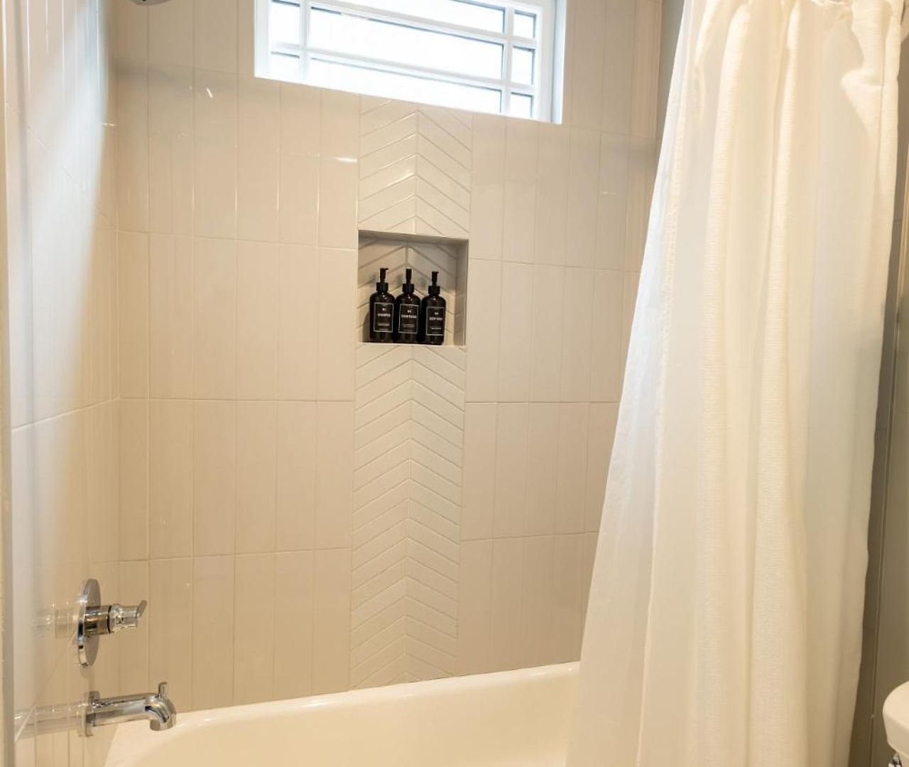Heights Townhome With Free Parking & 3 Baths Apartment Nashville
