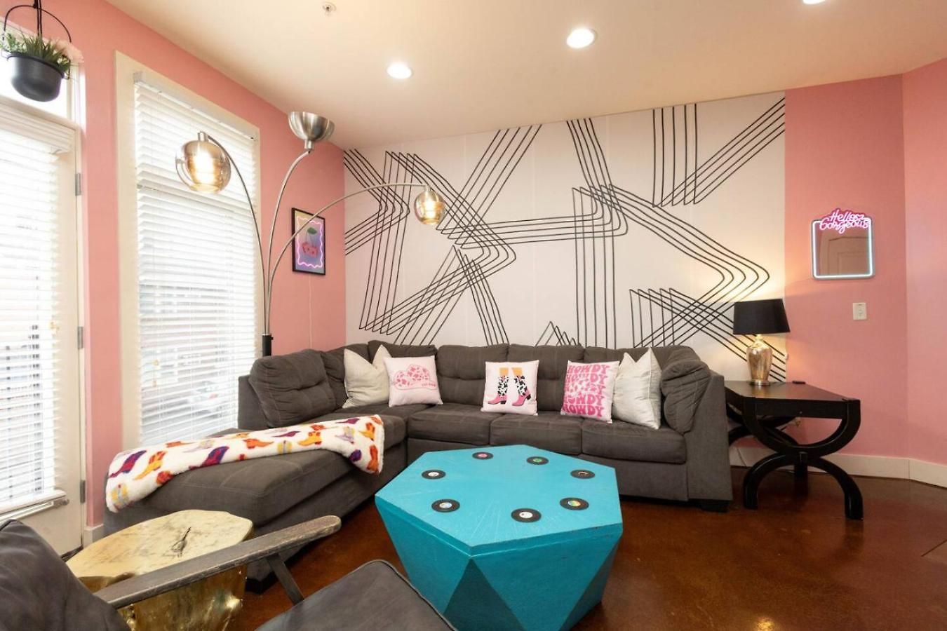 Apartment Pink Experience - West End Broadway & Restaurants *