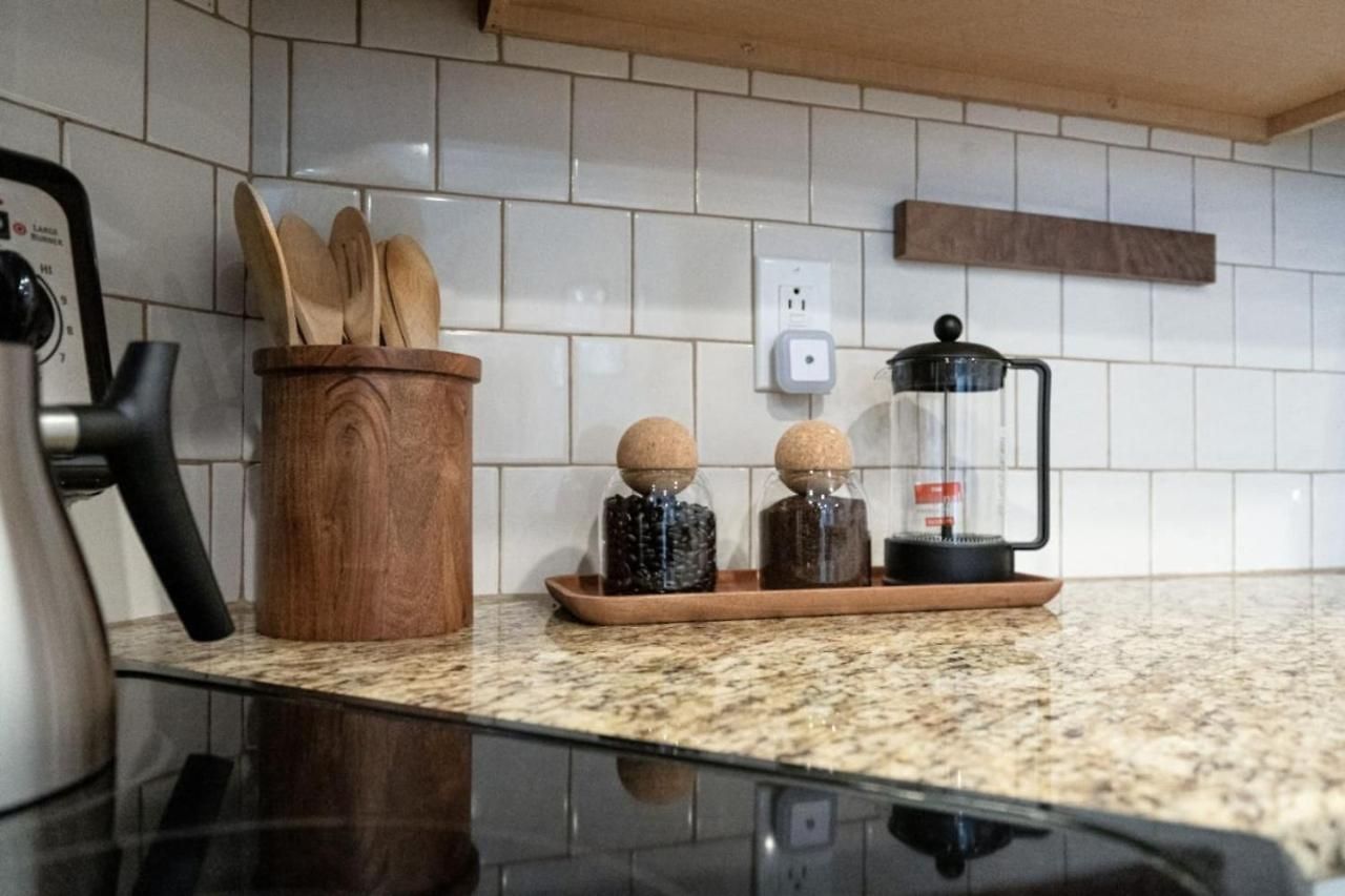 Apartment 3-story West End | Free Garage Parking | Near Vanderbilt Medical Nashville