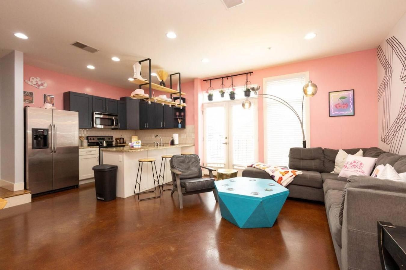 Apartment Pink Experience - West End Broadway & Restaurants
