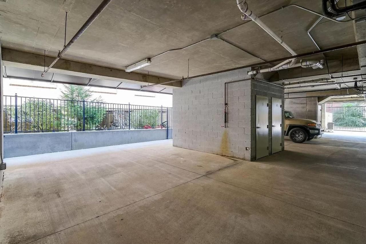 Three-level West End With Private Office And Free Secured Parking