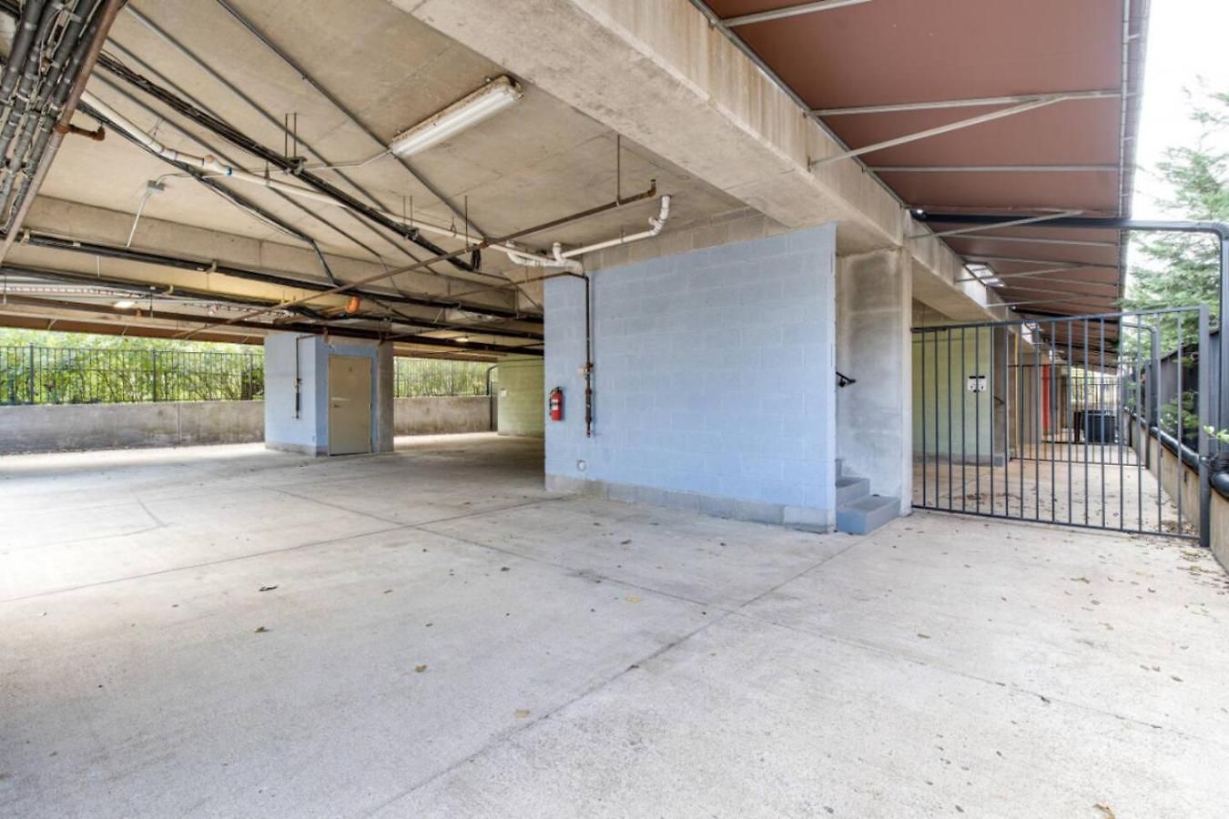 Pink Experience - West End Broadway & Restaurants Apartment *
