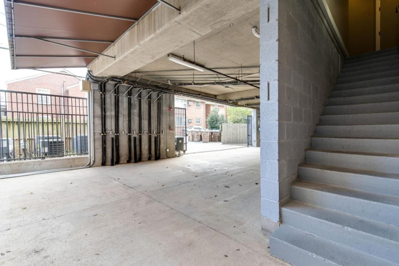 Pink Experience - West End Broadway & Restaurants Apartment Nashville