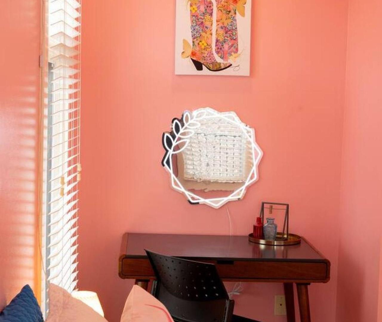 Pink Experience - West End Broadway & Restaurants Apartment Nashville
