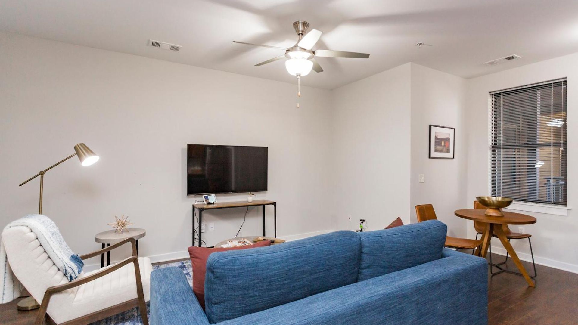 Apartment Cozysuites At Music Row