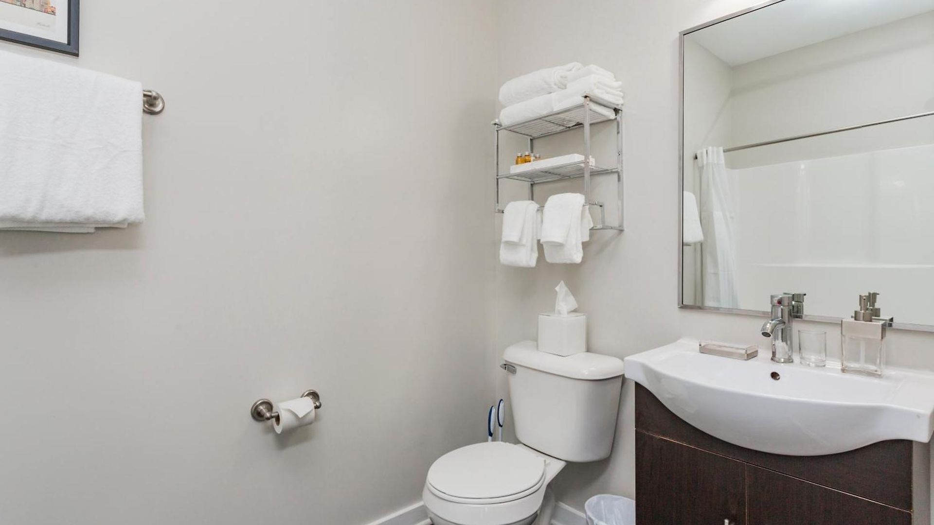 Cozysuites At Music Row Apartment *