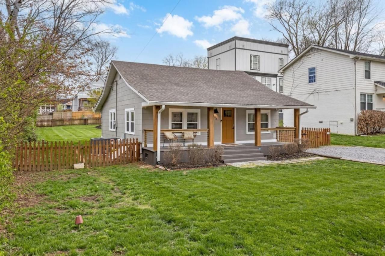 Holiday home Space Cowboy And Firepit Huge Yard Close2downtown Nashville