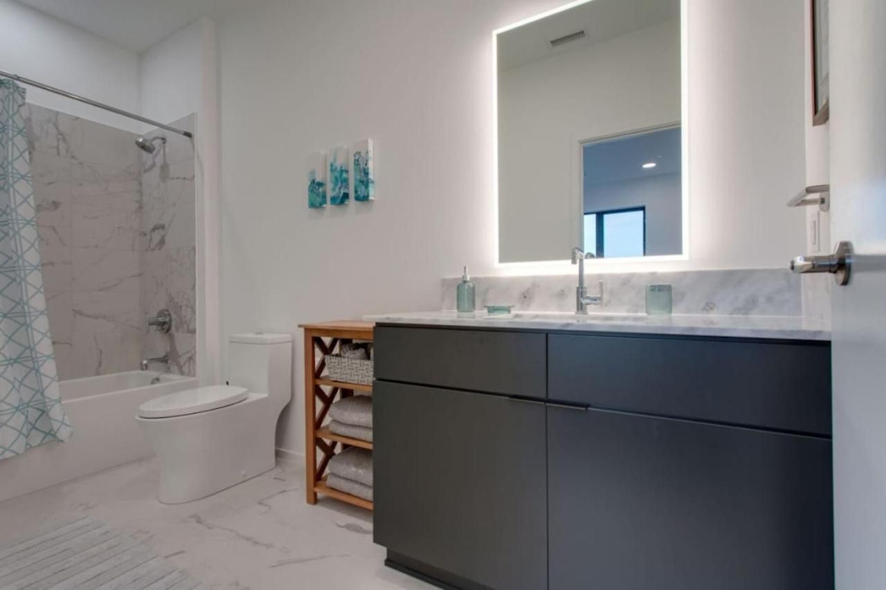 Apartment The Riverfront Vip - Walk To Broadway & Nissan Stadium - Free Garage *