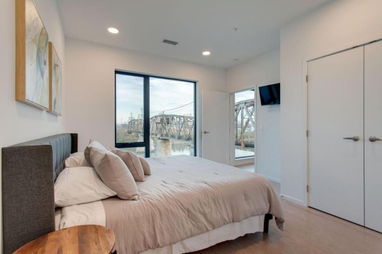 Apartment The Riverfront Vip - Walk To Broadway & Nissan Stadium - Free Garage *