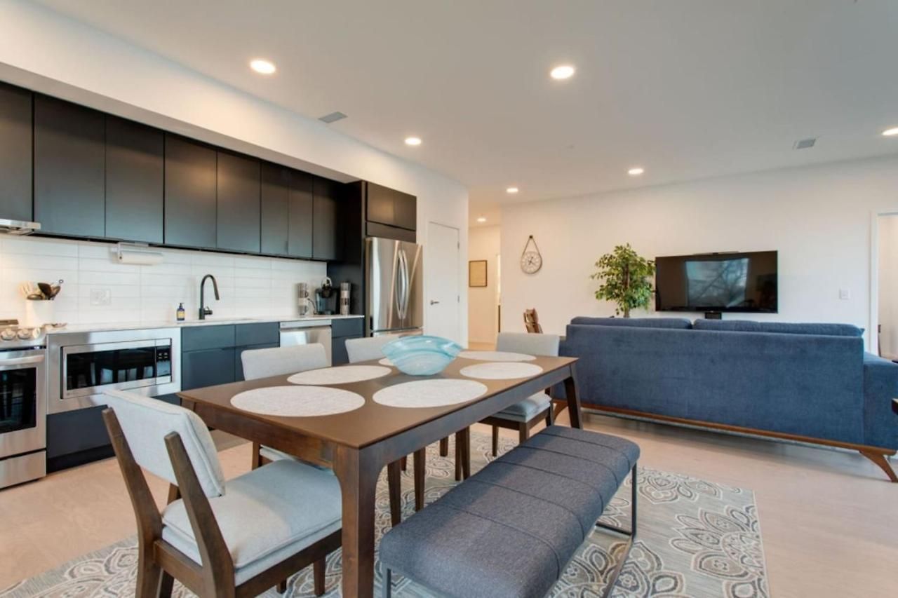 The Riverfront Vip - Walk To Broadway & Nissan Stadium - Free Garage Nashville