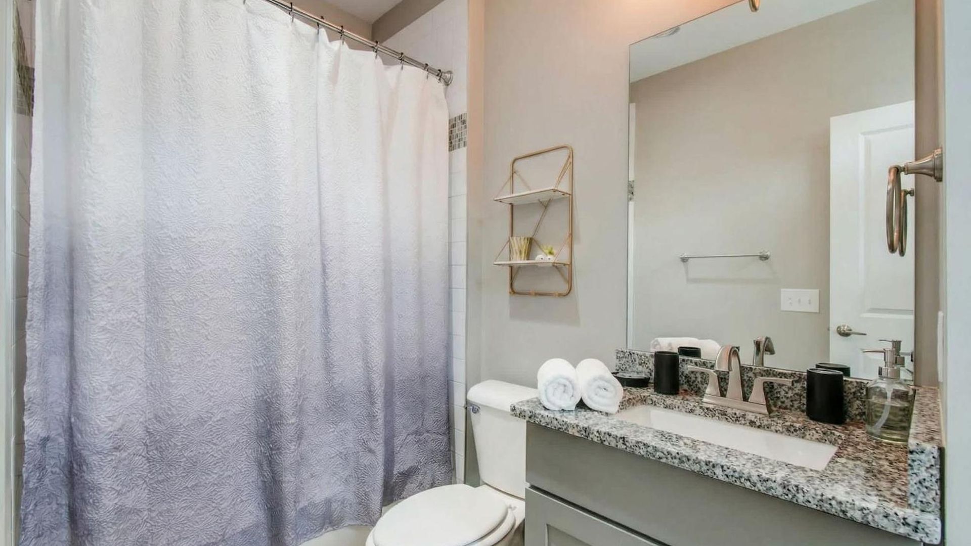Close To The Gulch - Book Today Holiday home