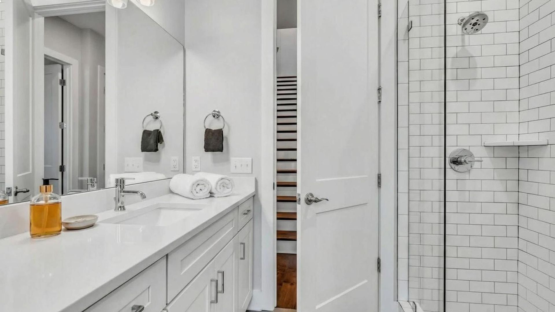 Holiday home New Luxe 4br 12 Beds - Roofdeck Views - Chefs Kitchen Nashville