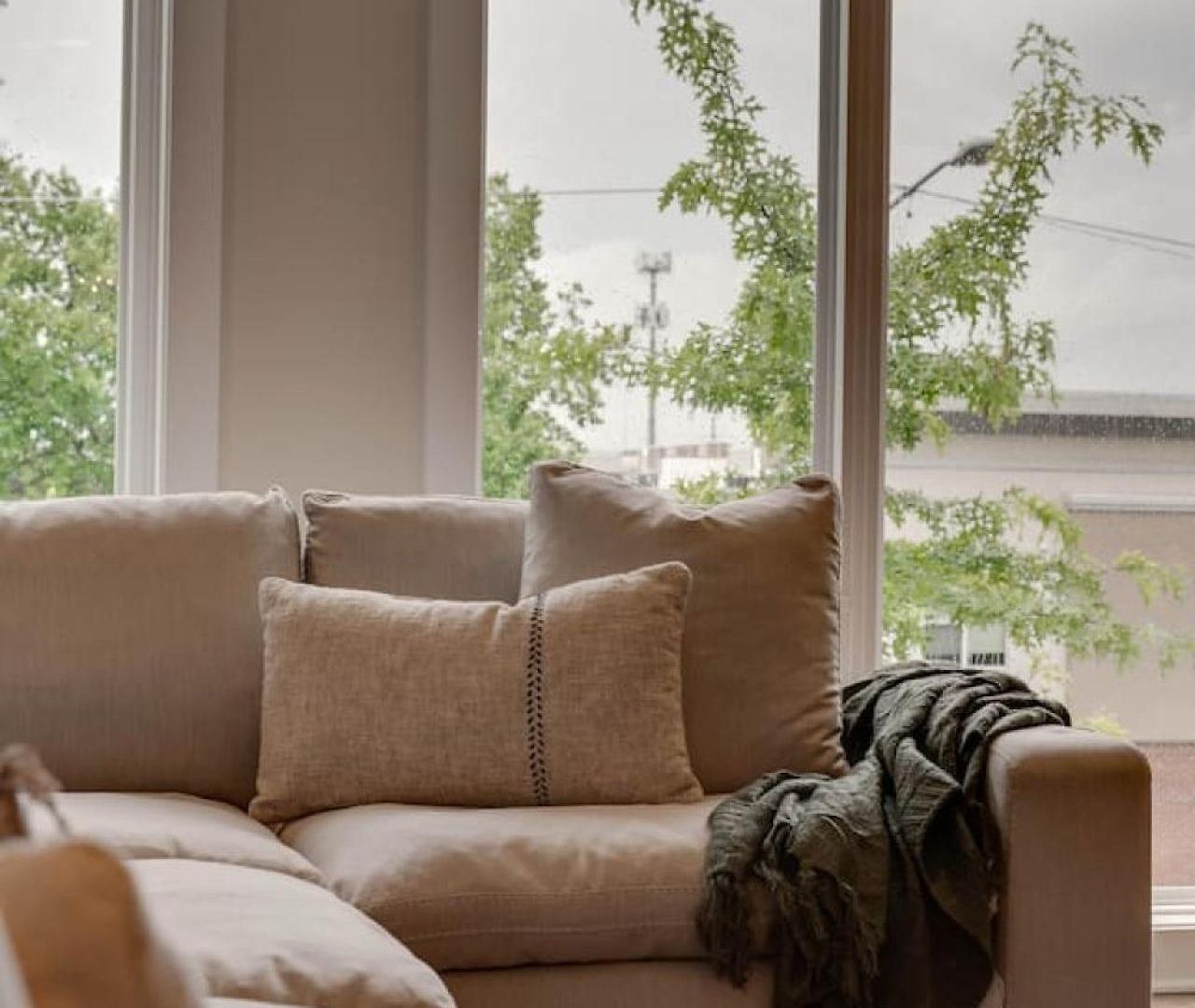Unforgettable Townhome-close To Broadway-10 Beds! *