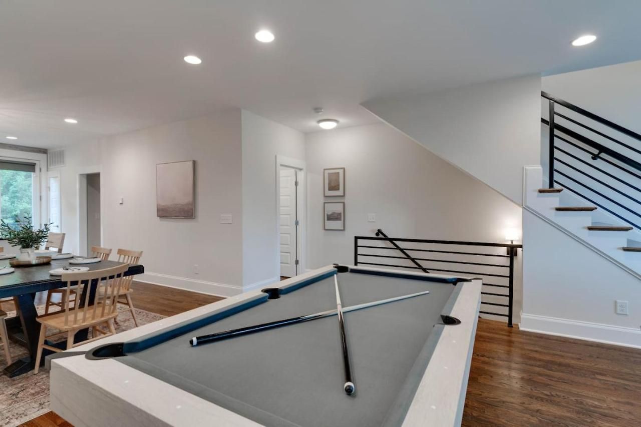 Unforgettable Townhome-close To Broadway-10 Beds!