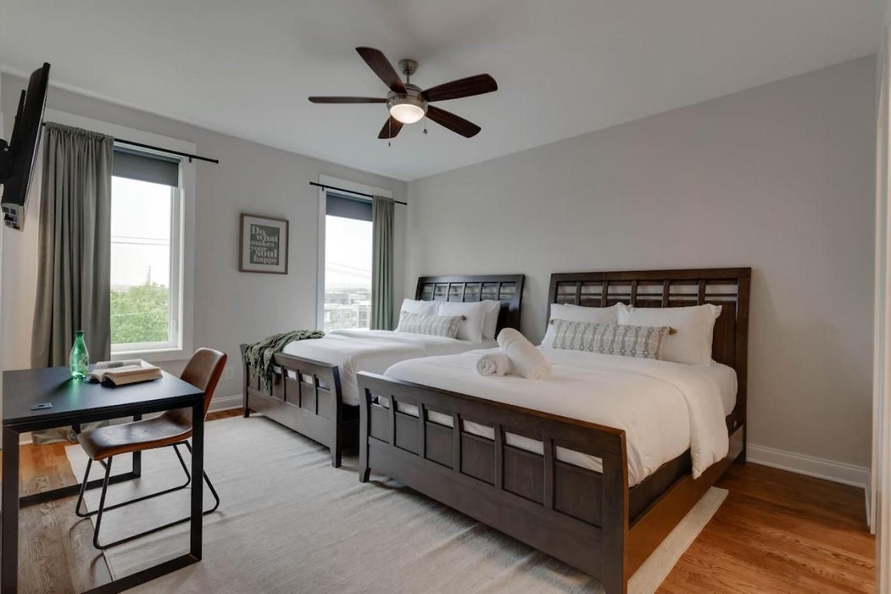 Unforgettable Townhome-close To Broadway-10 Beds! * Nashville