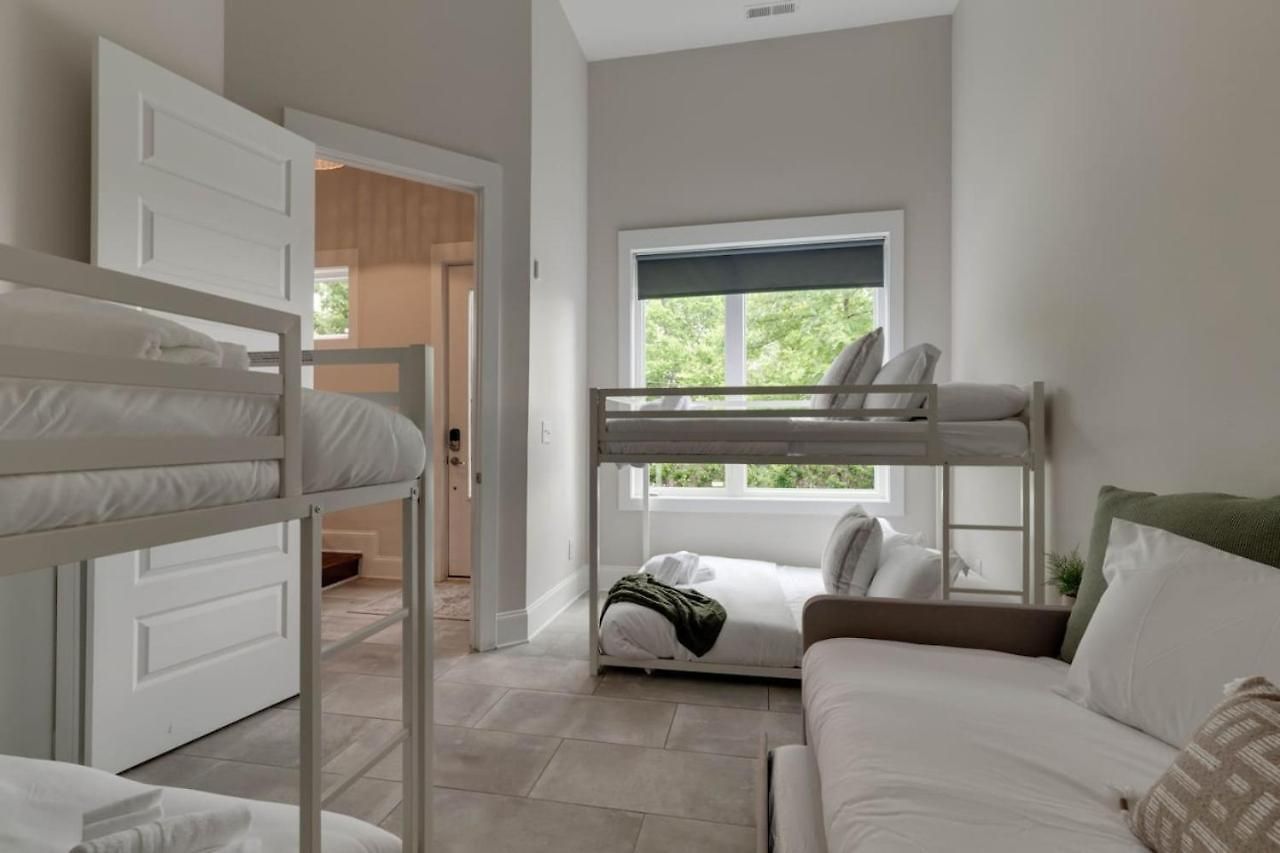 Unforgettable Townhome-close To Broadway-10 Beds! Holiday home Nashville