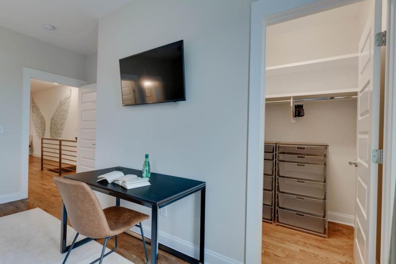 Holiday home Unforgettable Townhome-close To Broadway-10 Beds! Nashville