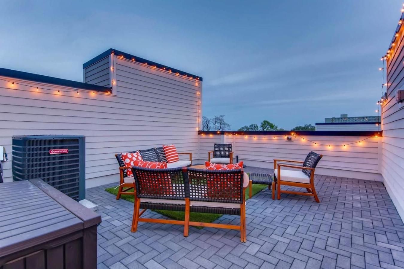 Beautiful 3 Bedroom! Near Broadway-12th S-gulch * Nashville