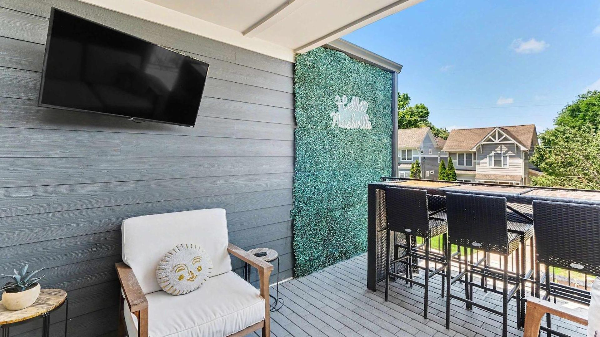 Holiday home Beautiful Balcony Sleeps 12 4 Miles From Broadway