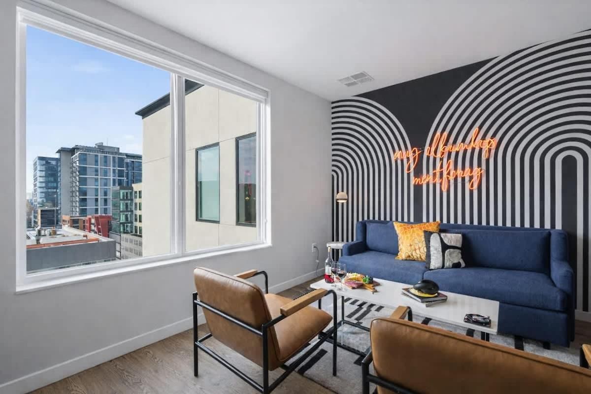 Vinyl - Rooftop Pool - Gym - On Music Row Holiday home *