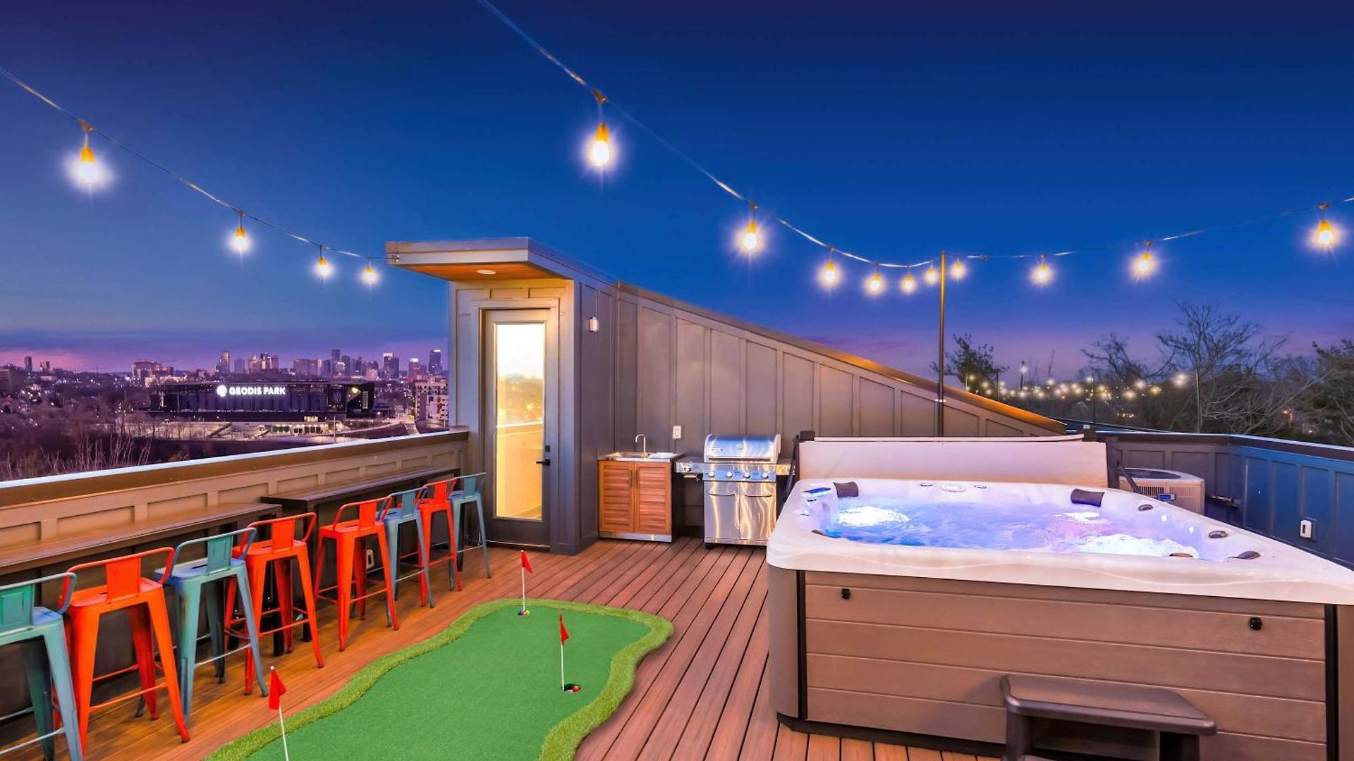 Rooftop Hot Tub Game Barrel Sauna