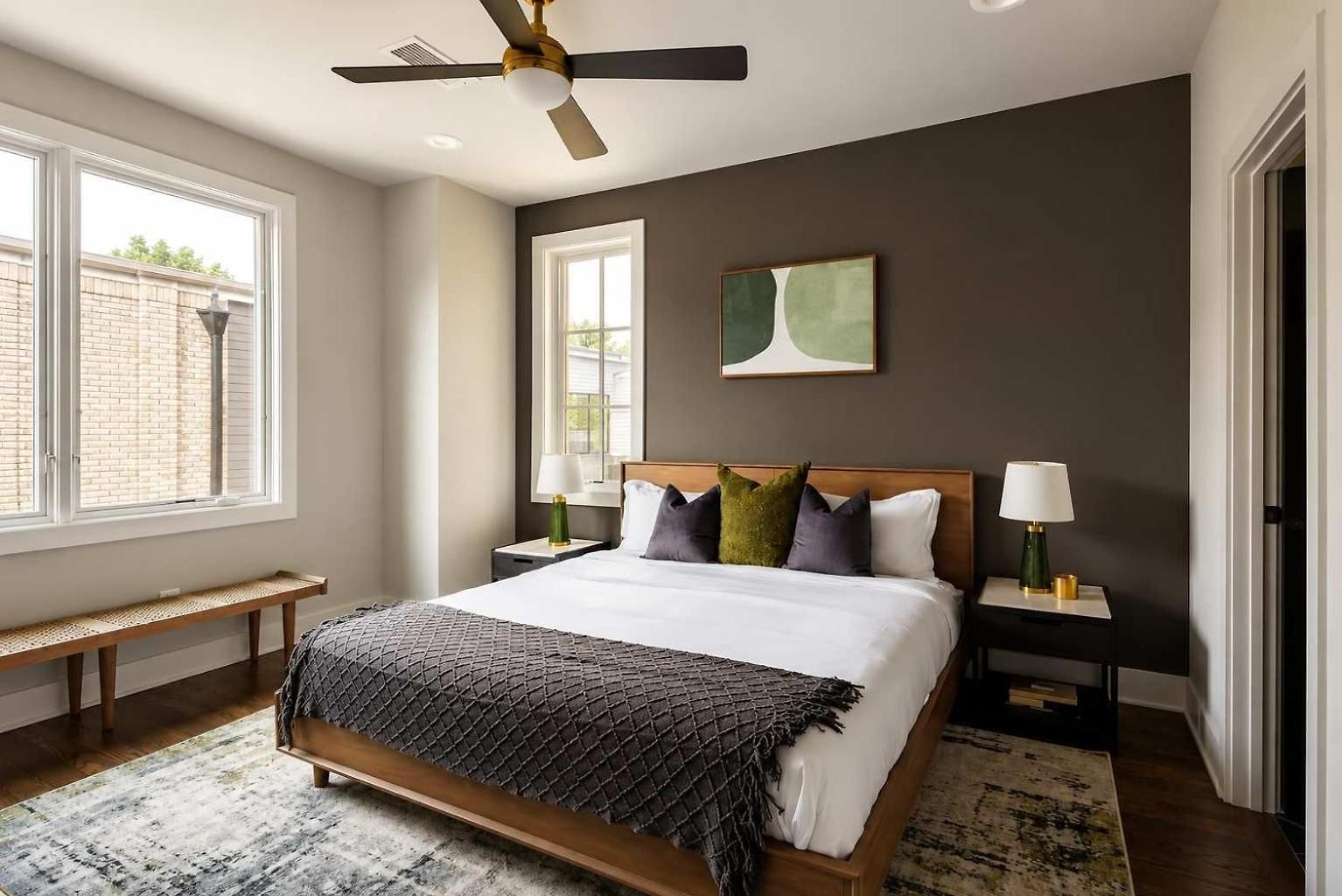 Holiday home Stylish West End With Rooftop & Patio *