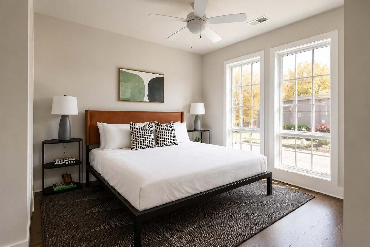 Holiday home 2 West End Homes With Stunning Rooftop Views
