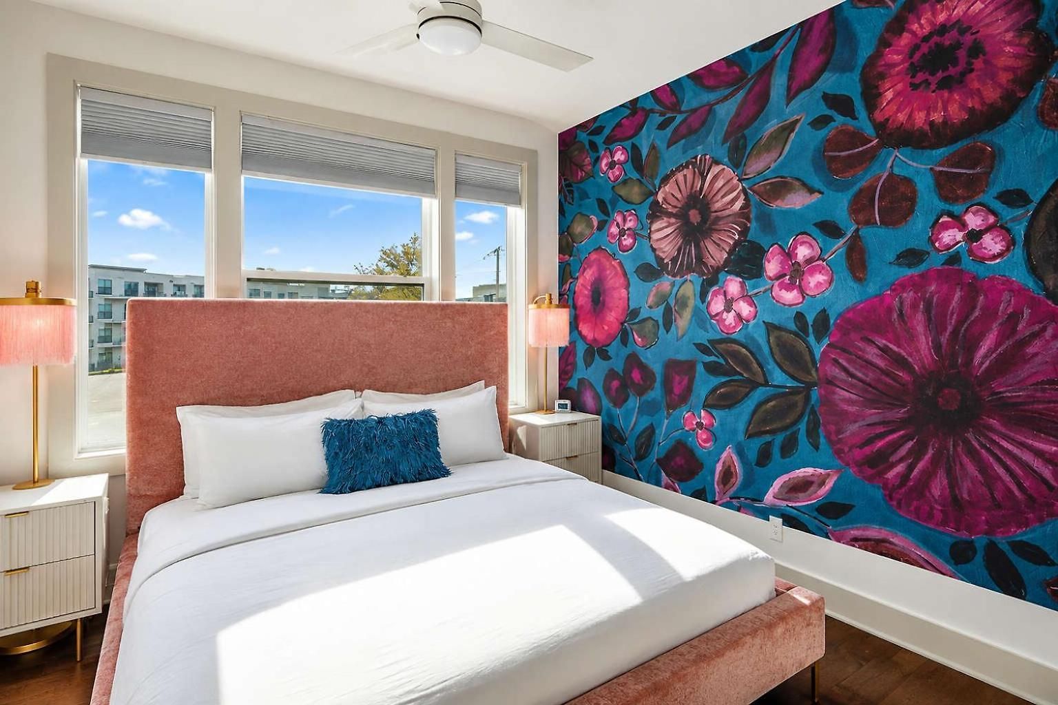 The Southern Lady - Newly Renovated Spacious Patio Holiday home
