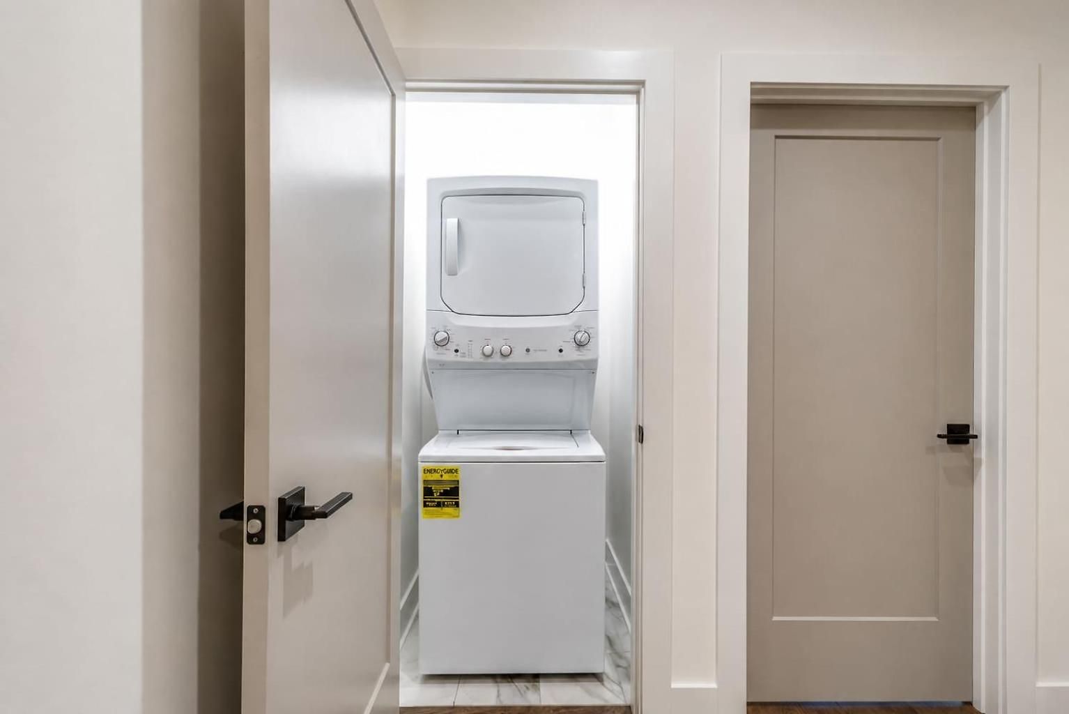 King Bed 3 Miles To Broadway Holiday home Nashville