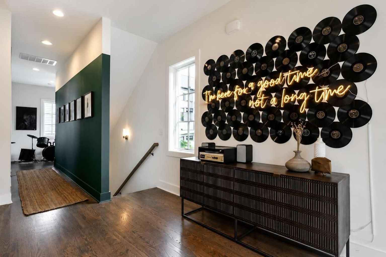 Escape Whiskey & Western Vibes Holiday home