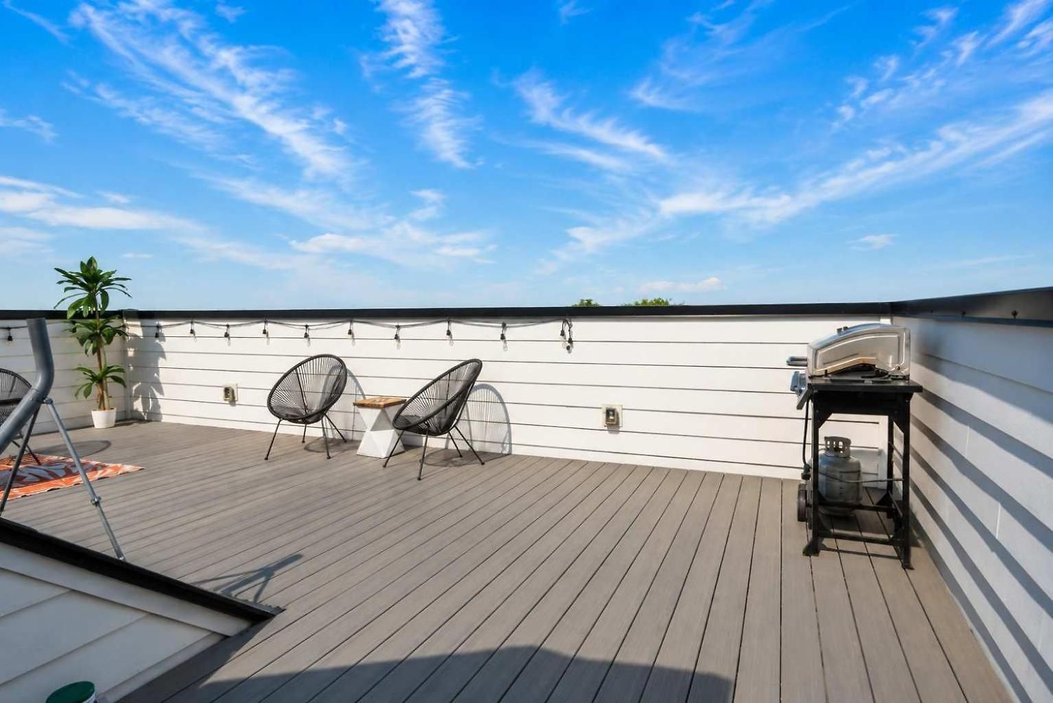 Escape Skyline Views Minutes To Broadway Holiday home Nashville