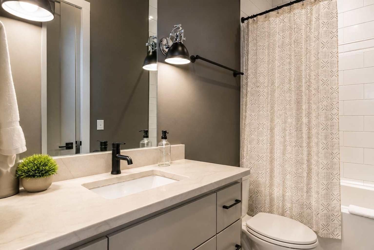 Holiday home 2 New Homes Near Vandy & 3 Min To Bars Nashville