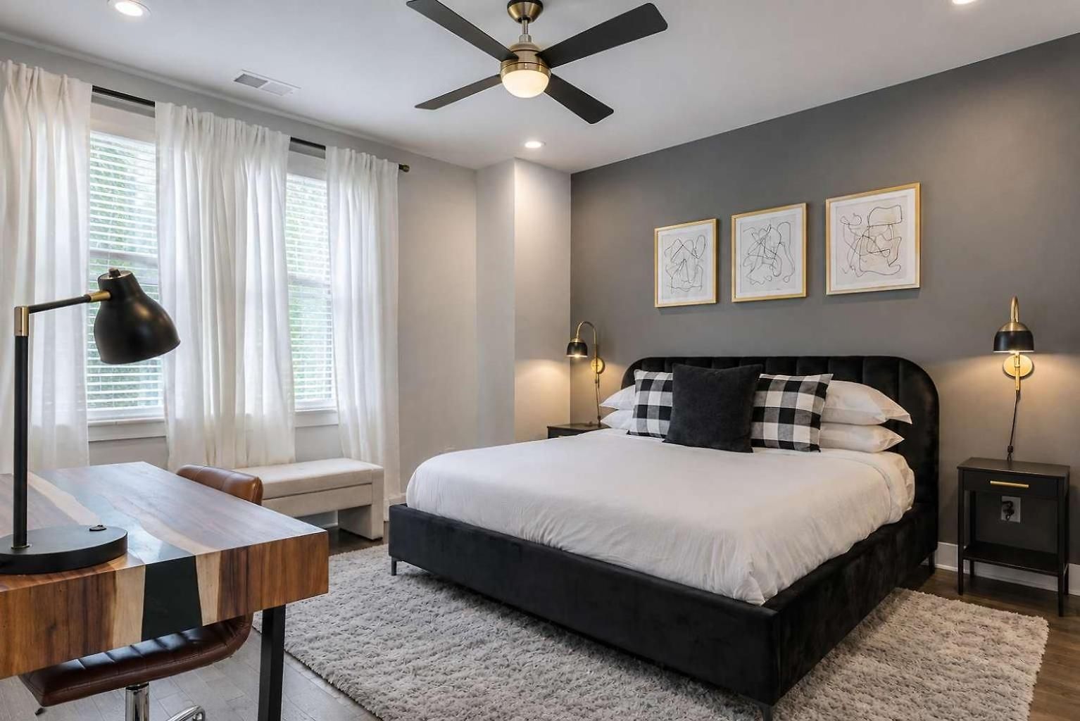 2 New Homes Near Vandy & 3 Min To Bars Holiday home Nashville
