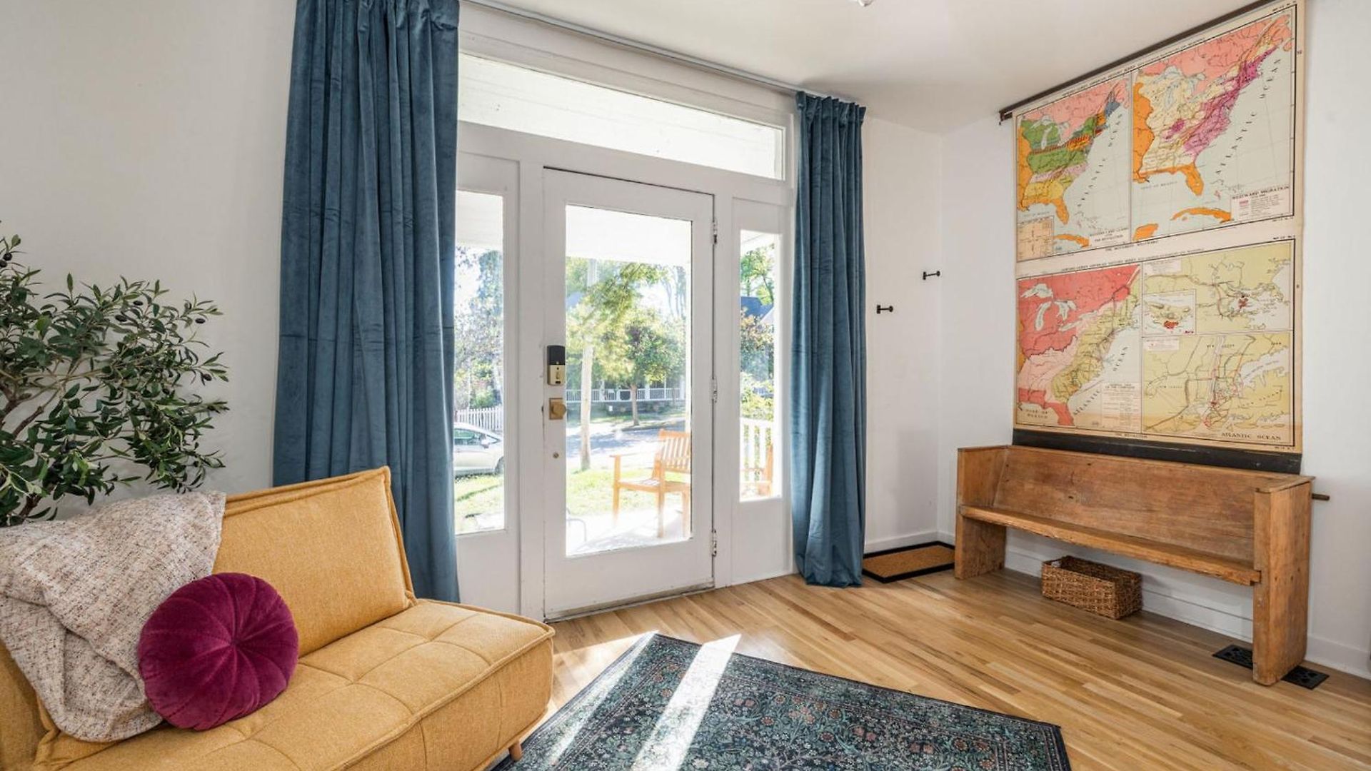Chic 2 Bed 2 Bath, In 12 South * Nashville