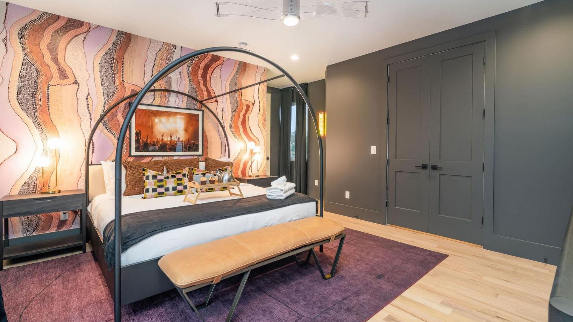 Elevator With Rooftop Hot Tub & Spacious Yard Holiday home Nashville