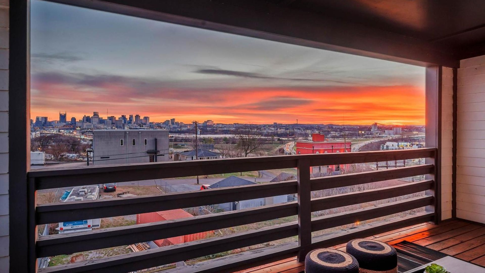 Holiday home Game Balcony Backyard Near Downtown Nash *