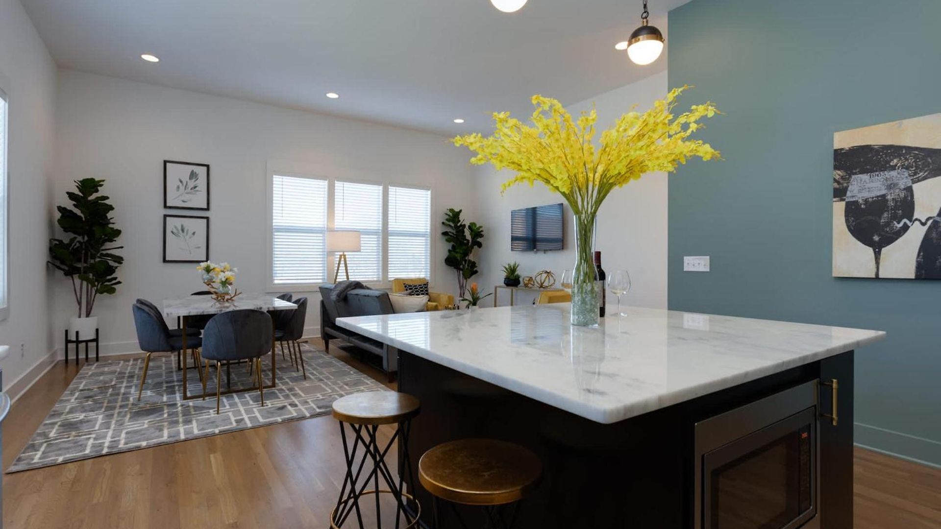 4br Getaway For 12 W Balcony Mins To Broadway Holiday home Nashville