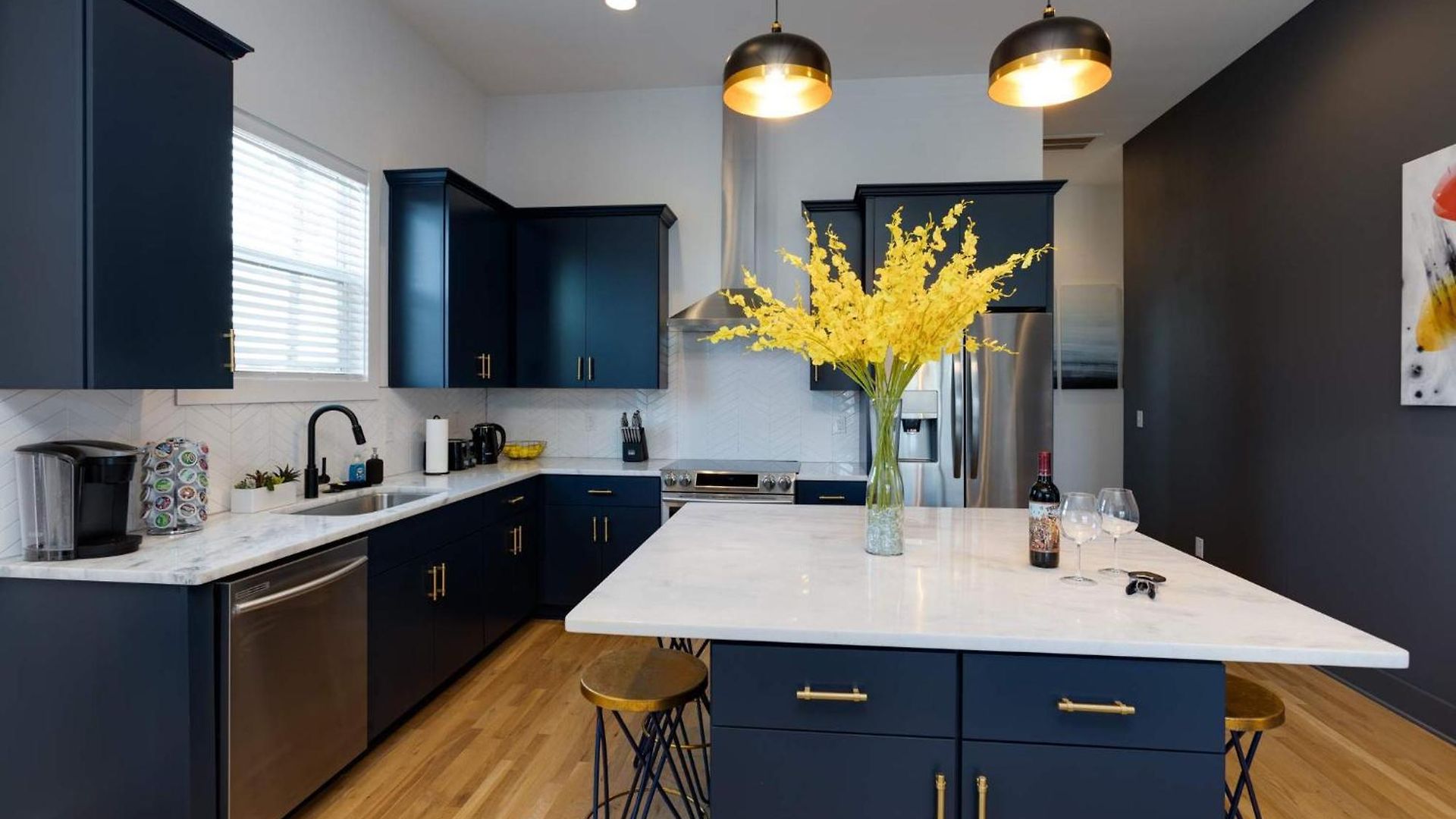 4br Retreat For 12 W Balcony Mins To Broadway Holiday home Nashville