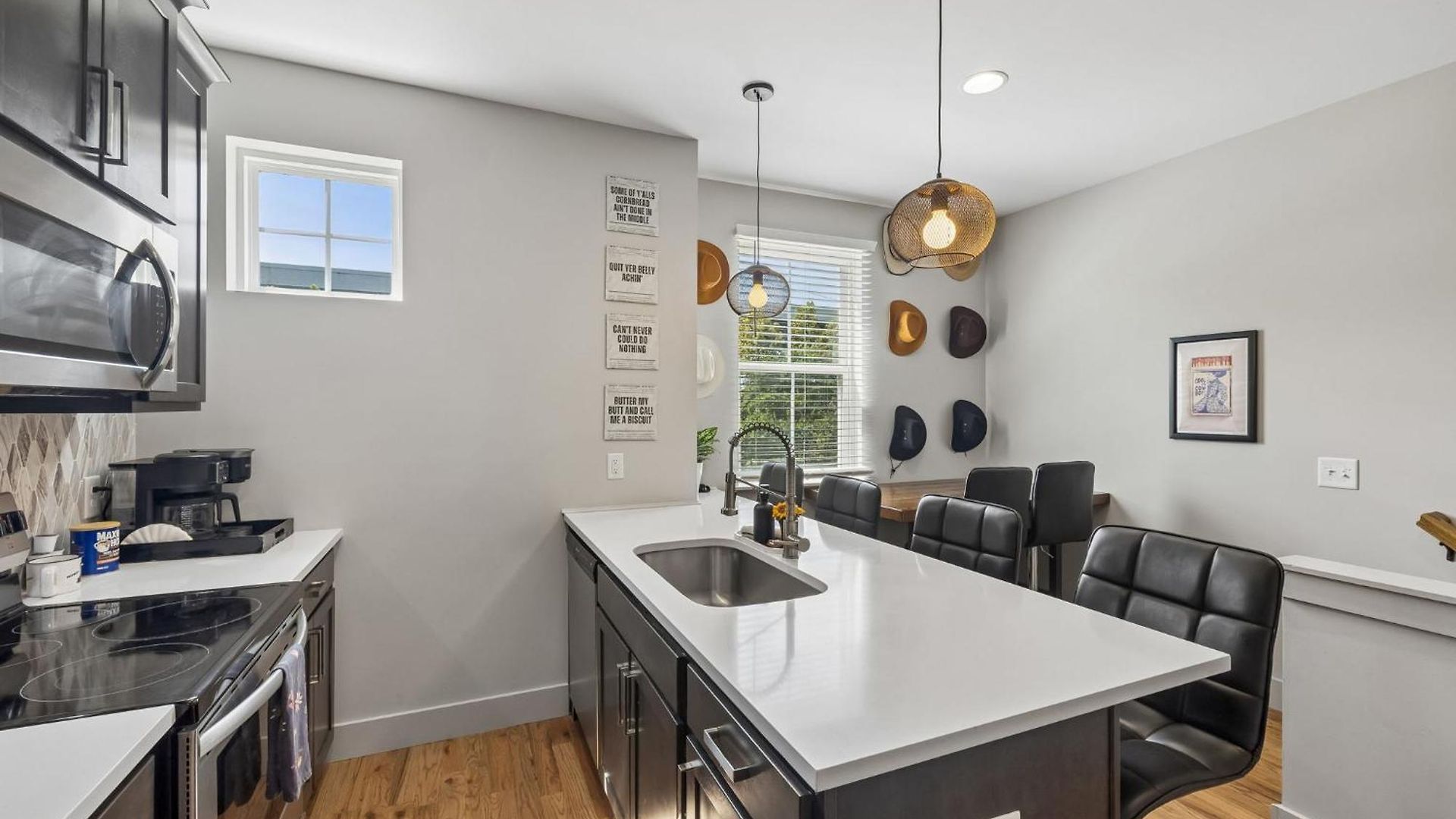 Some Things Just Go Better Together Sleeps 20 Holiday home Nashville