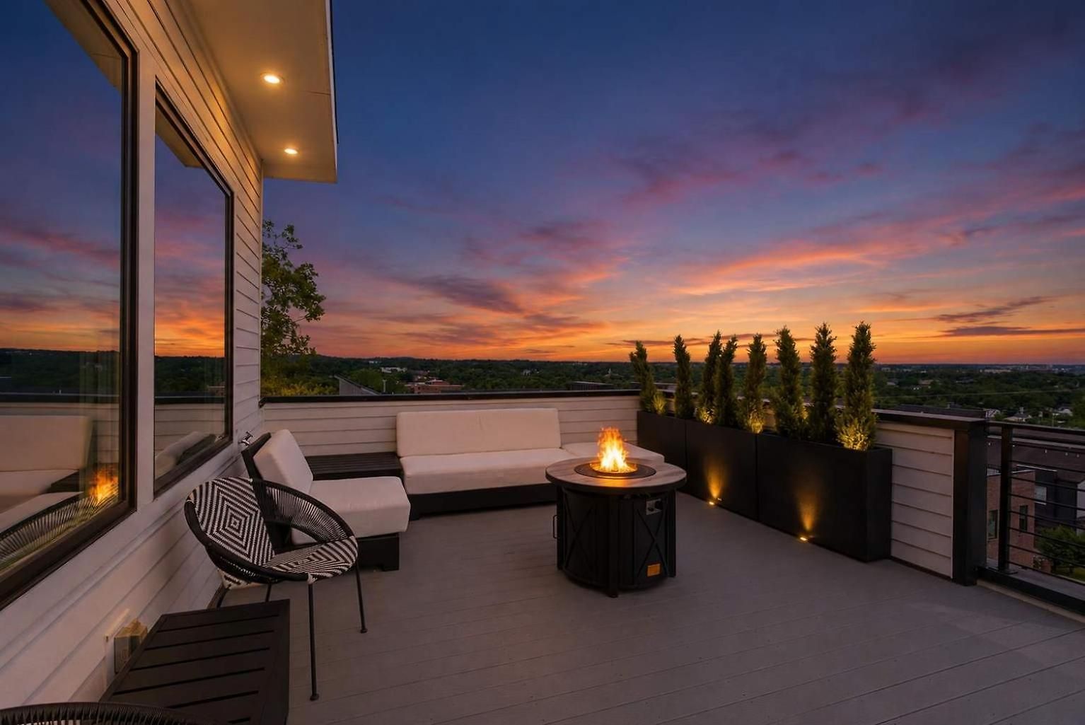 2 Ultra Lux Homes Sleeps 24 Hot Tub & Rooftops Nashville