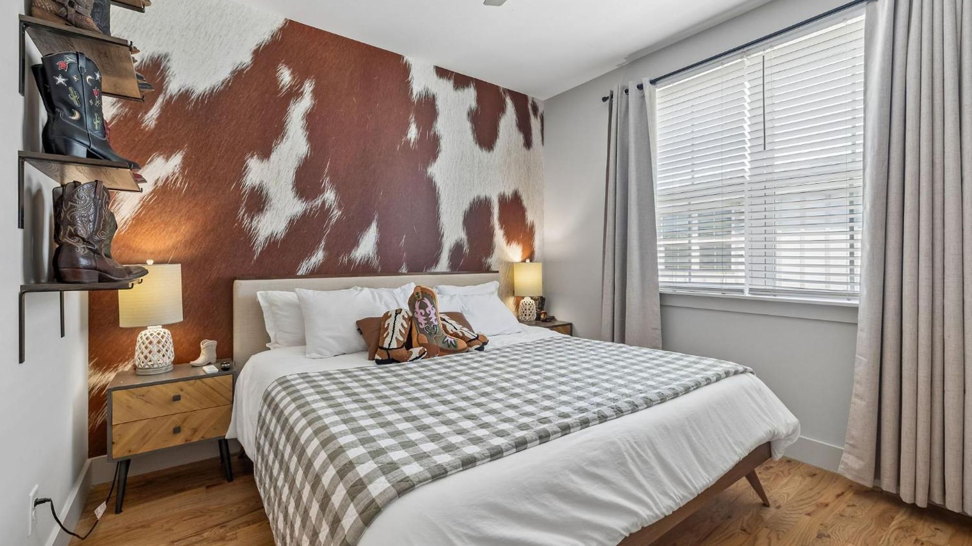 Holiday home Some Things Just Go Better Together Sleeps 20 Nashville