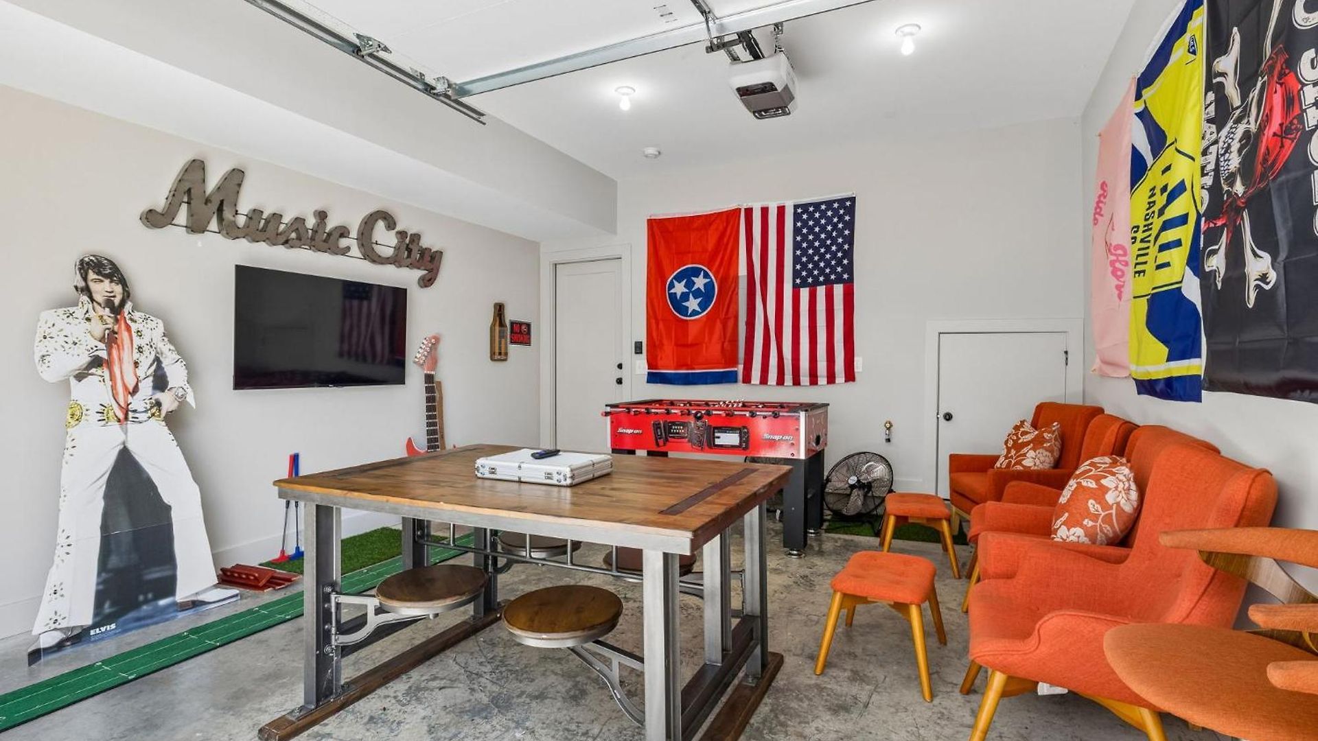 Some Things Just Go Better Together Sleeps 20 Holiday home Nashville