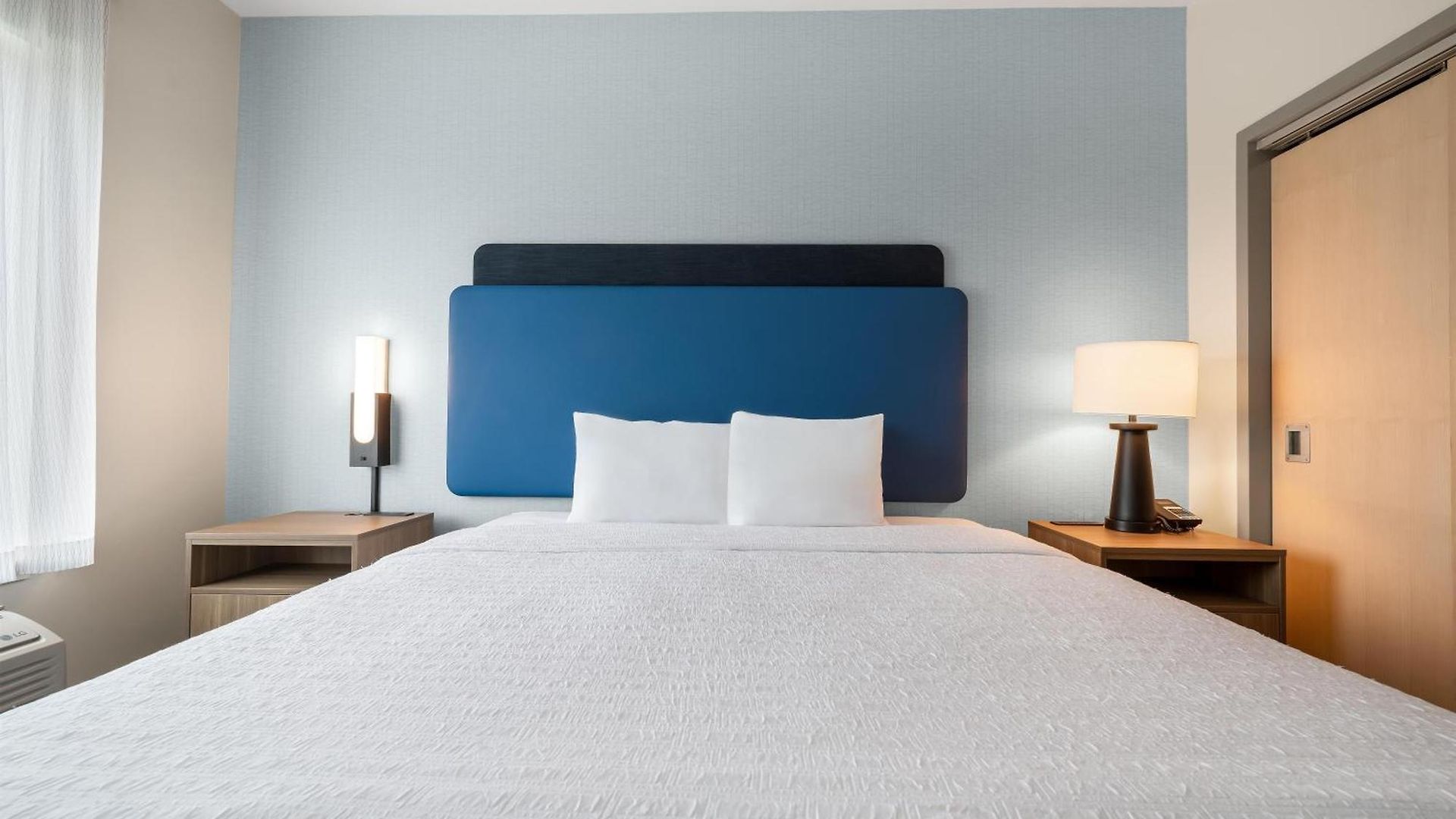 Hampton By Hilton Airport Century Place Nashville
