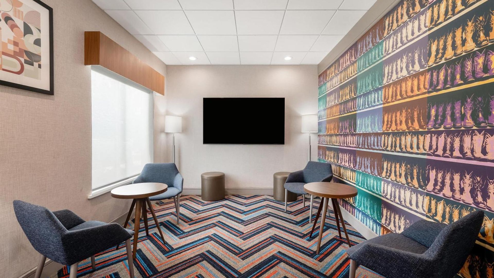 Hampton By Hilton Airport Century Place Nashville