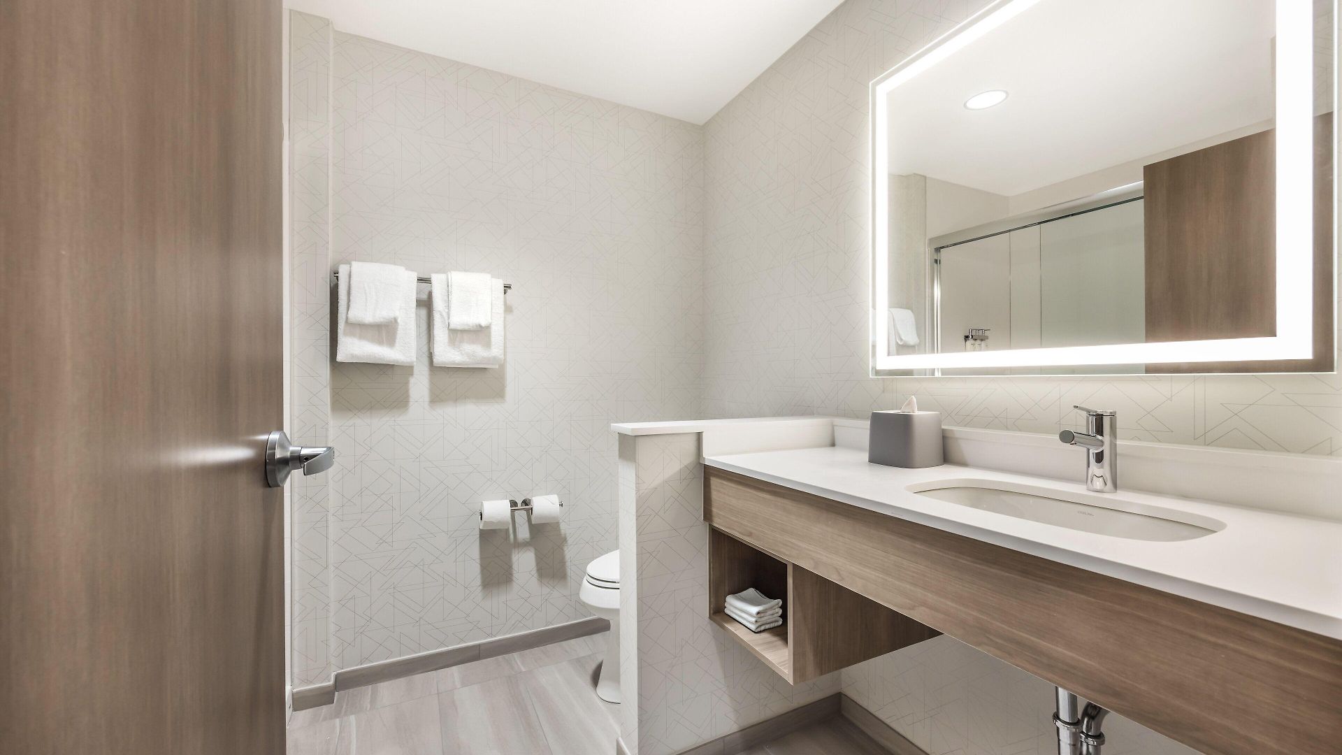Express & West End - Univ Area By Ihg 3*