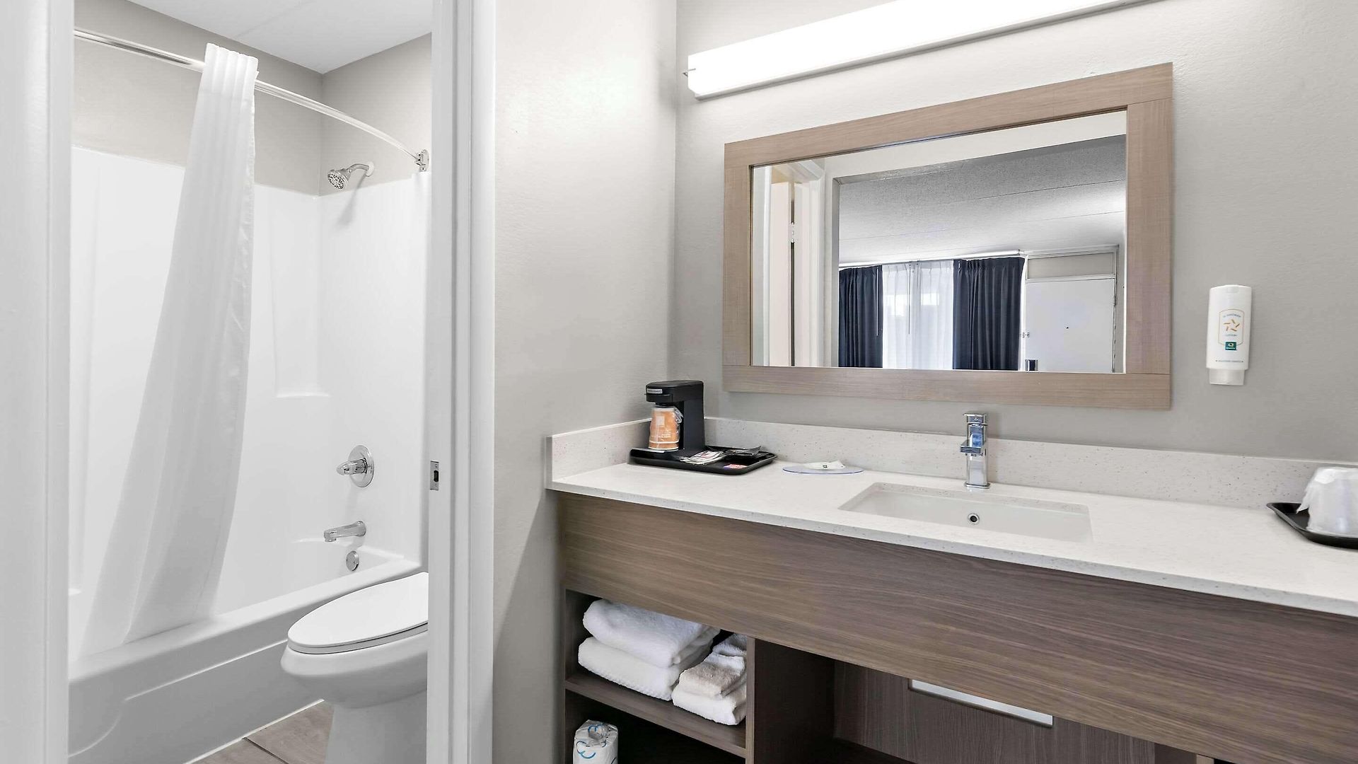 Inn Quality - Opryland Area Nashville