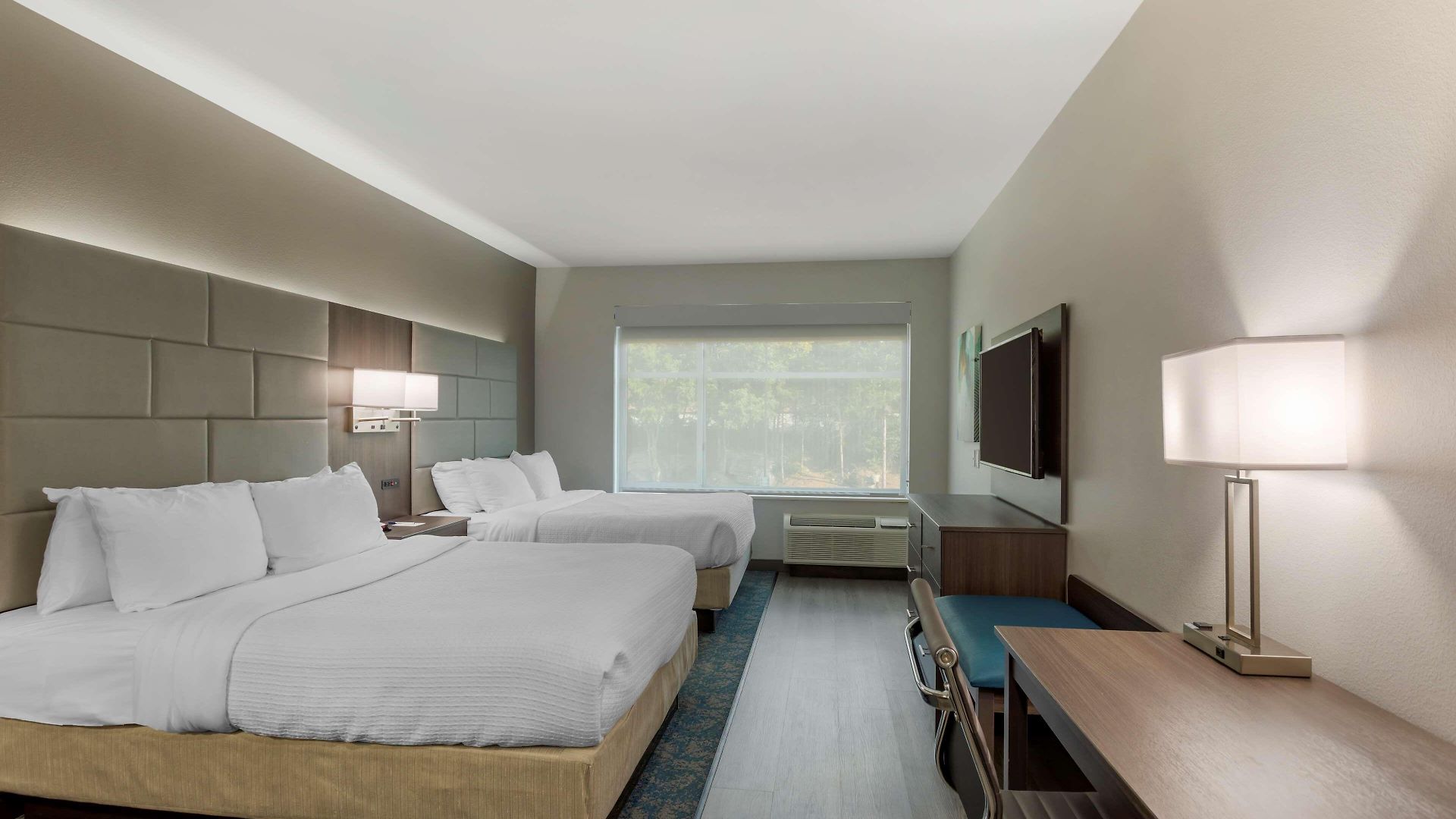 Fairfield By Marriott & Antioch 2*