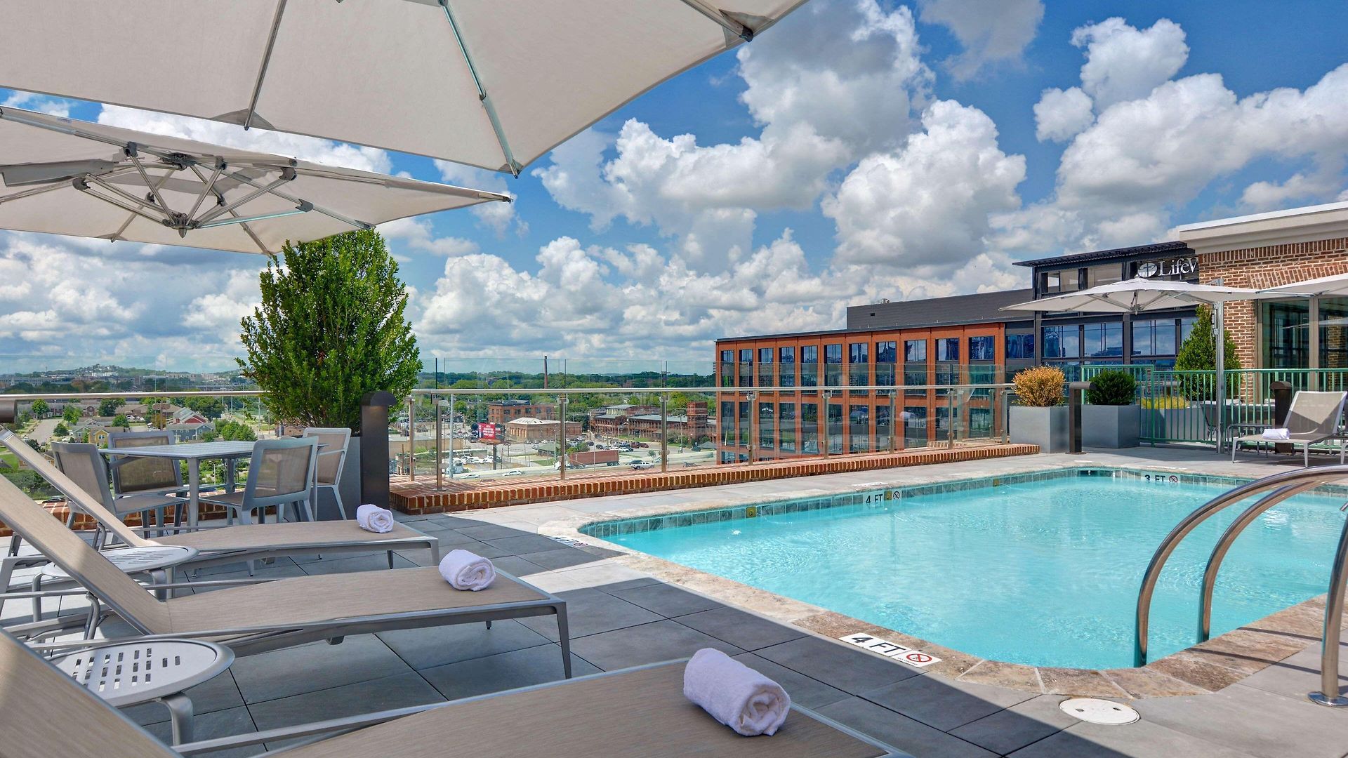 Hampton & Downtown Capitol View, Tn 3*