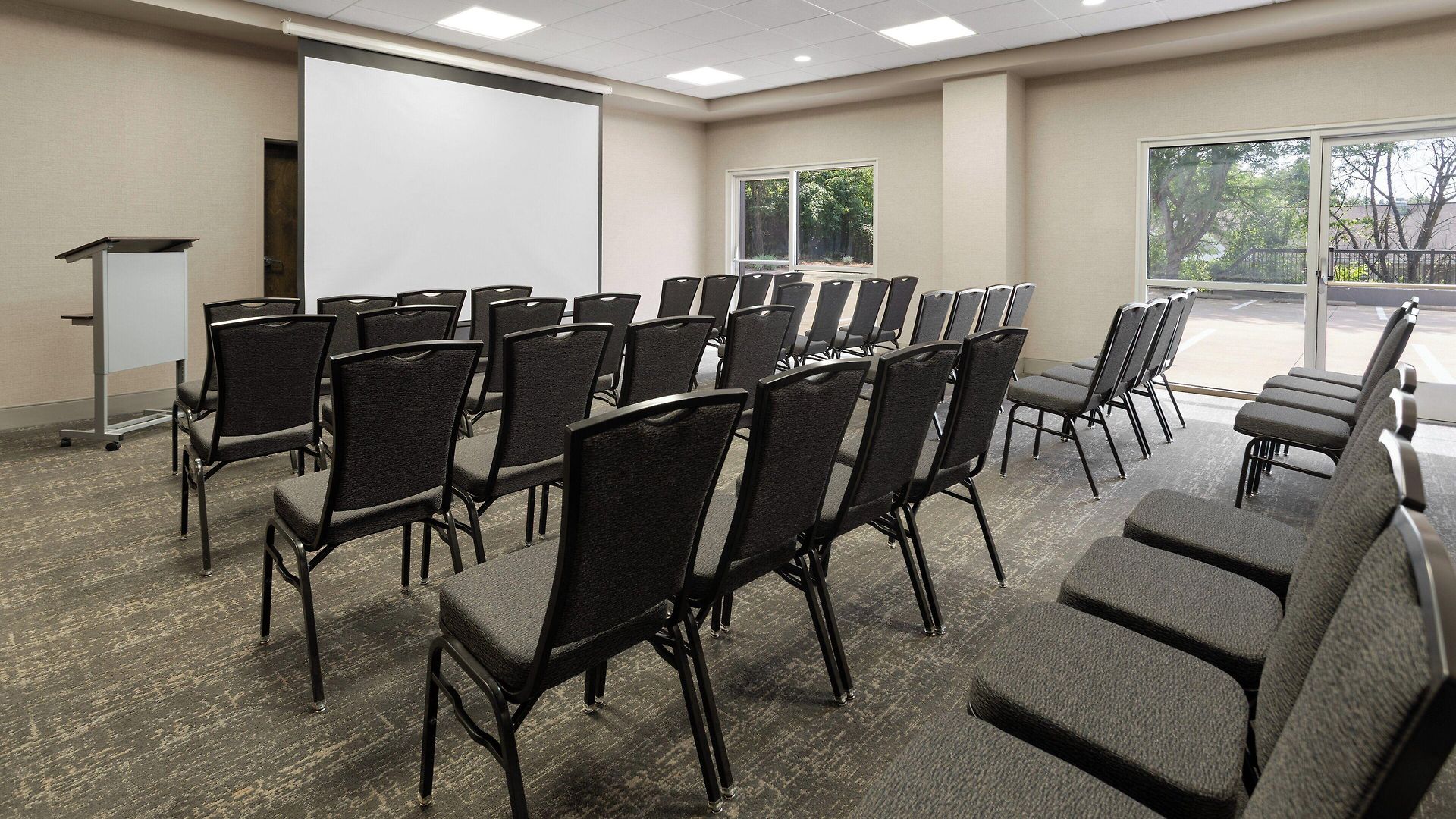 Crowne Plaza Airport By Ihg Nashville