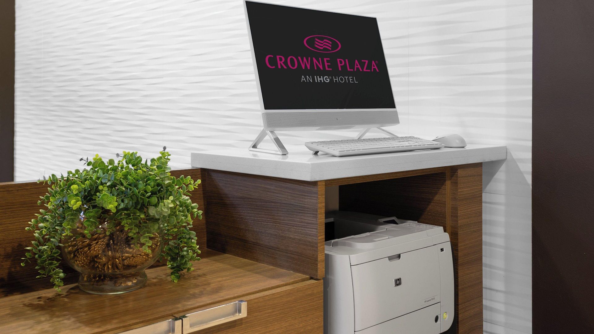 Crowne Plaza Airport By Ihg Hotel Nashville